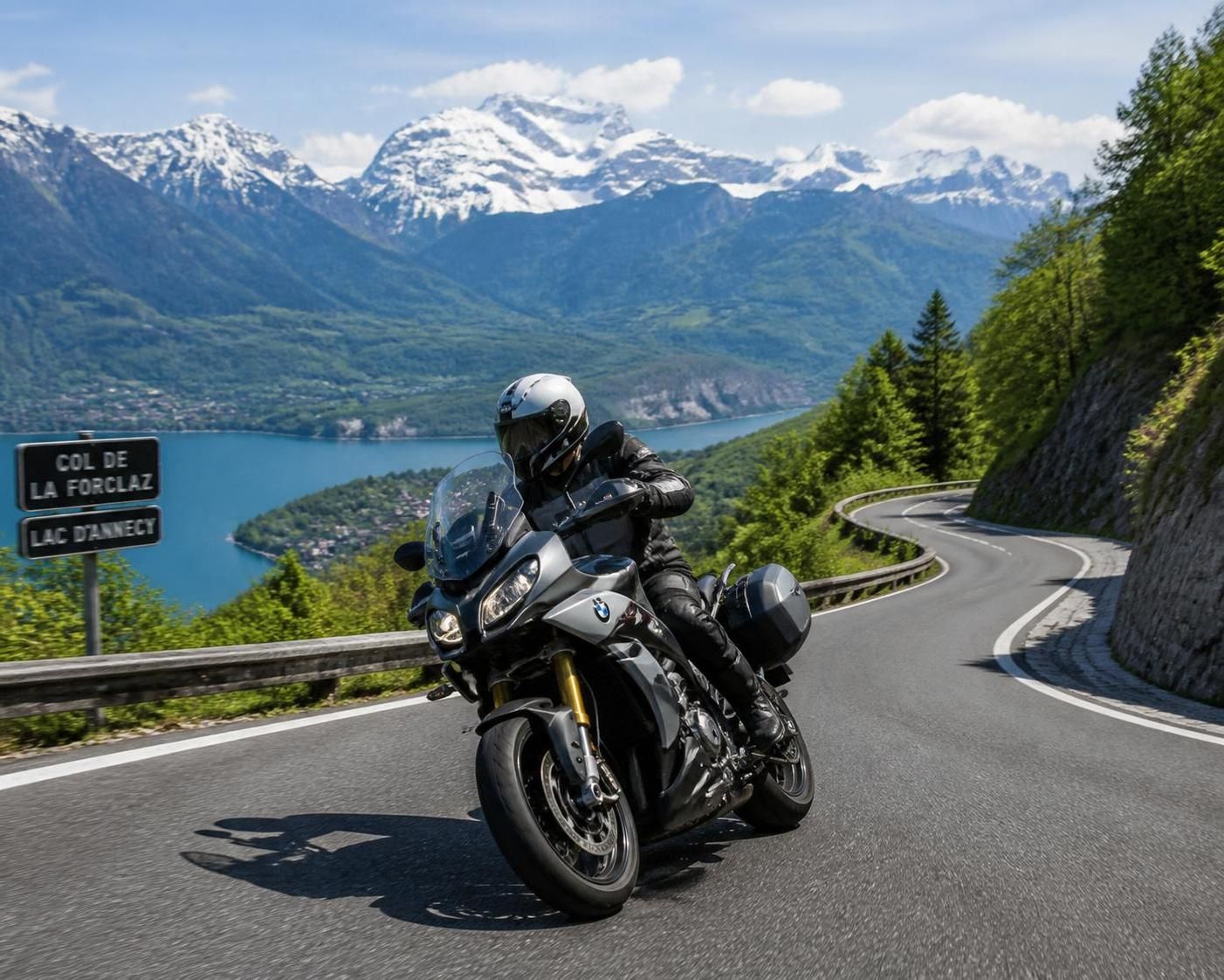 découvrez les avantages d'une moto bmw pour explorer les routes de montagne à annecy, alliant performance, maniabilité et confort pour une expérience de conduite unique.