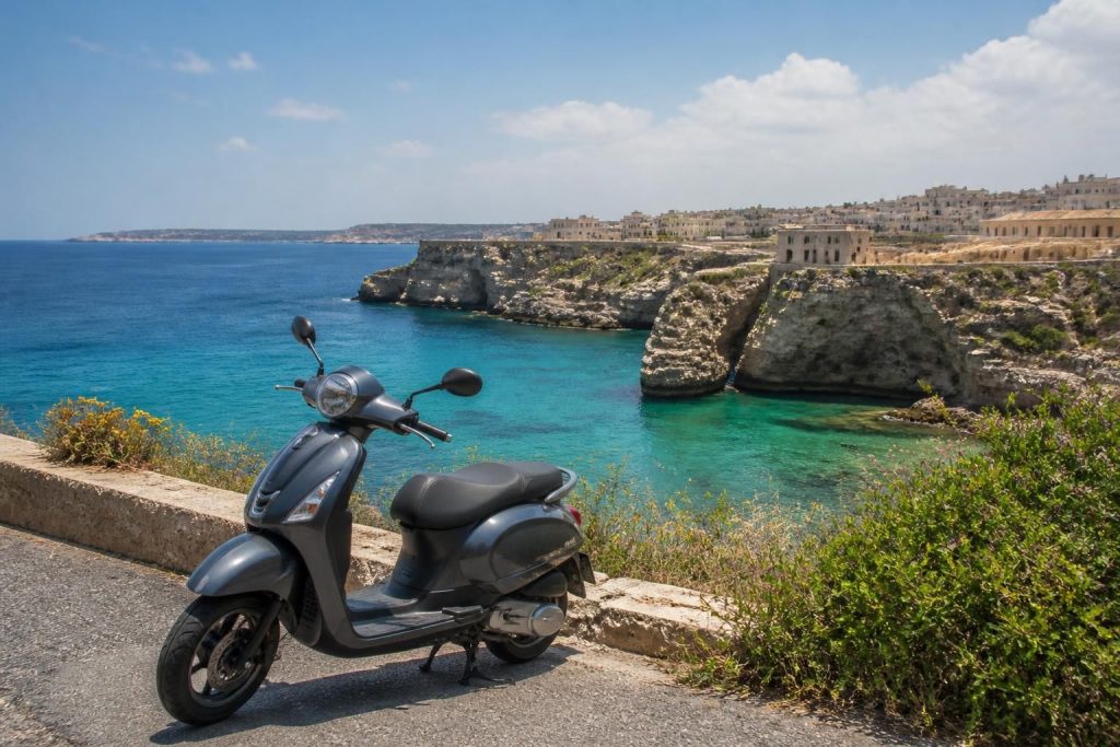 Location scooter Malte : guide pour louer et visiter l’île en toute liberté